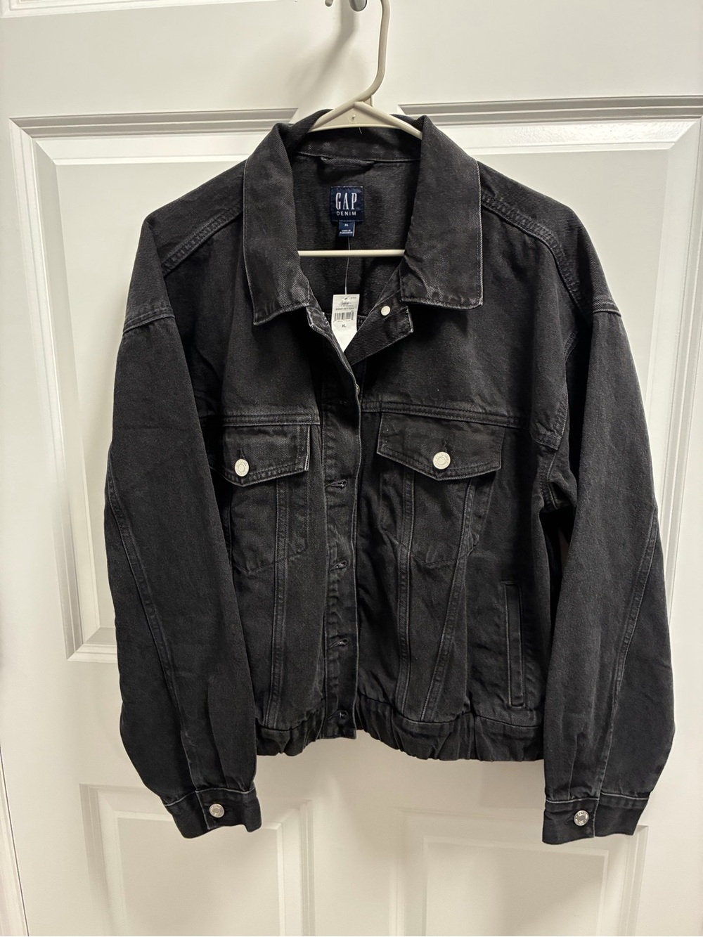 GAP Denim Black Women’s Trucker Jacket